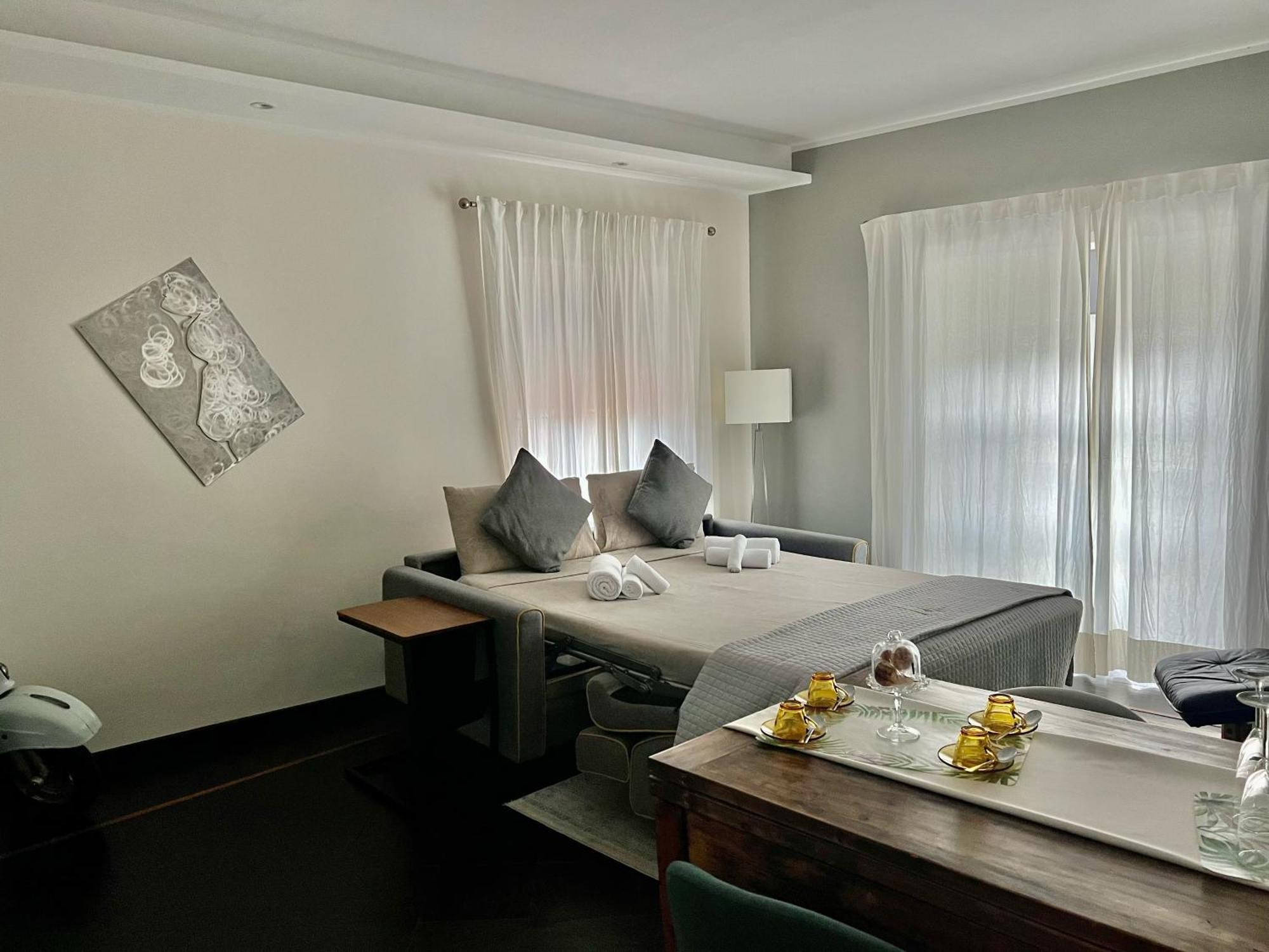 Acadamis - Garibaldi 9 Bis - Piazza Castello Appartement Turijn Buitenkant foto