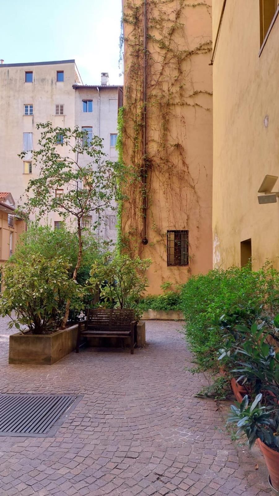 Acadamis - Garibaldi 9 Bis - Piazza Castello Appartement Turijn Buitenkant foto